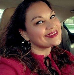 Meet your Posher, Elsa